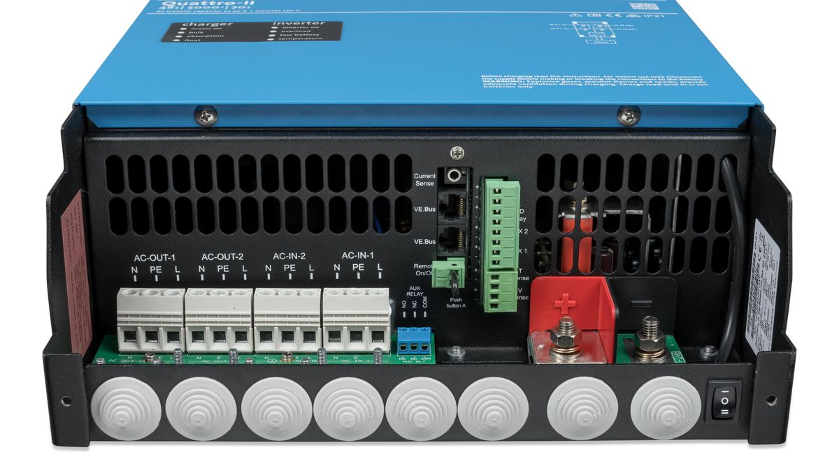 VICTRON Quattro-II 48/5000/70-50/50 Kombinert Batterilader og Inverter