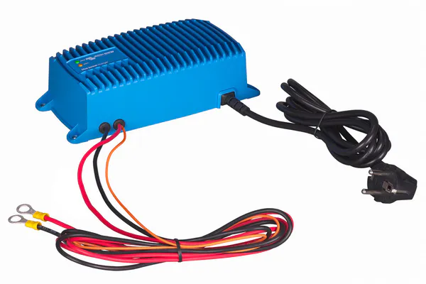 Hovedbilde Victron Blue Smart IP67 Batterilader 24V 8A m/Bluetooth